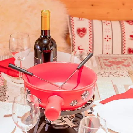 Wasserfallhuesli In Lauterbrunnen, Near Interlaken, Muerren, Wengen 아파트