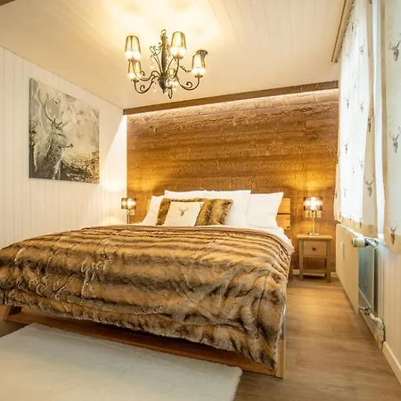 Wasserfallhuesli In Lauterbrunnen, Near Interlaken, Muerren, Wengen