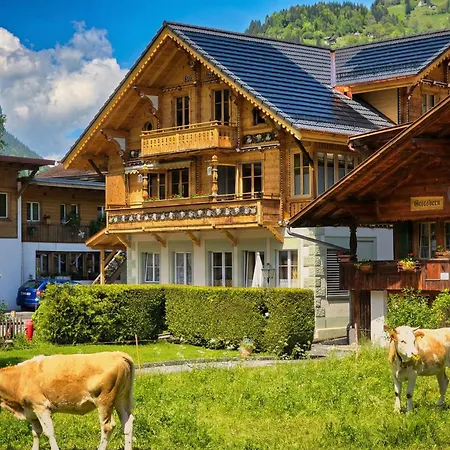 Wasserfallhuesli In Lauterbrunnen, Near Interlaken, Muerren, Wengen * לוטרברונן