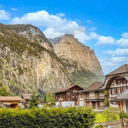 Wasserfallhuesli In Lauterbrunnen, Near Interlaken, Muerren, Wengen * Lauterbrunnen
