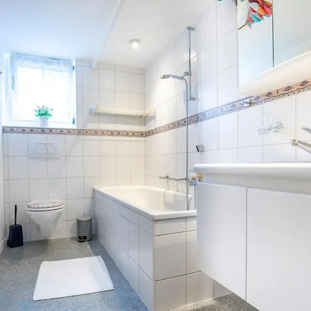 Wasserfallhuesli In Lauterbrunnen, Near Interlaken, Muerren, Wengen Apartmán Lauterbrunnen